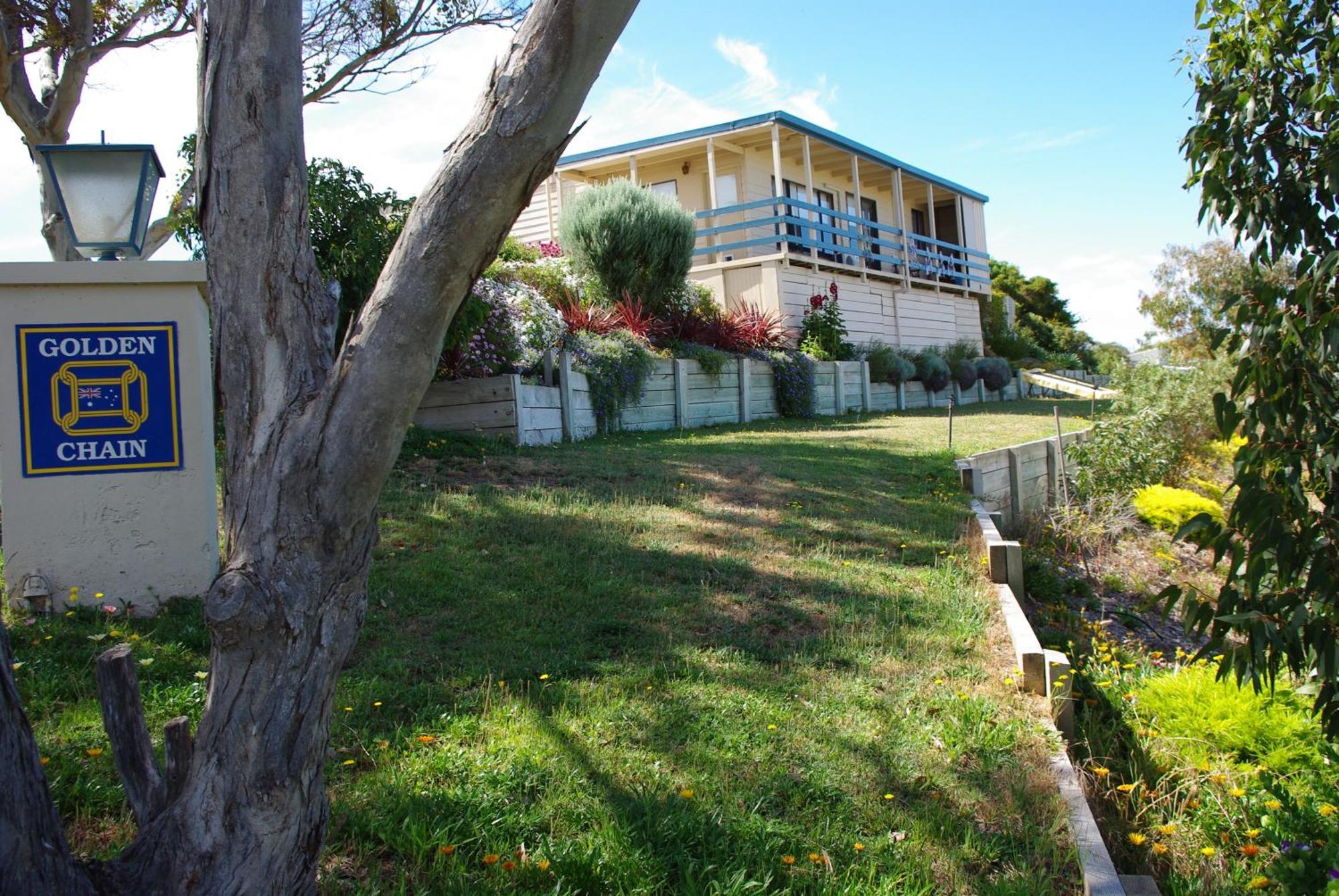 Lakeview Motel And Apartments Motel 4*